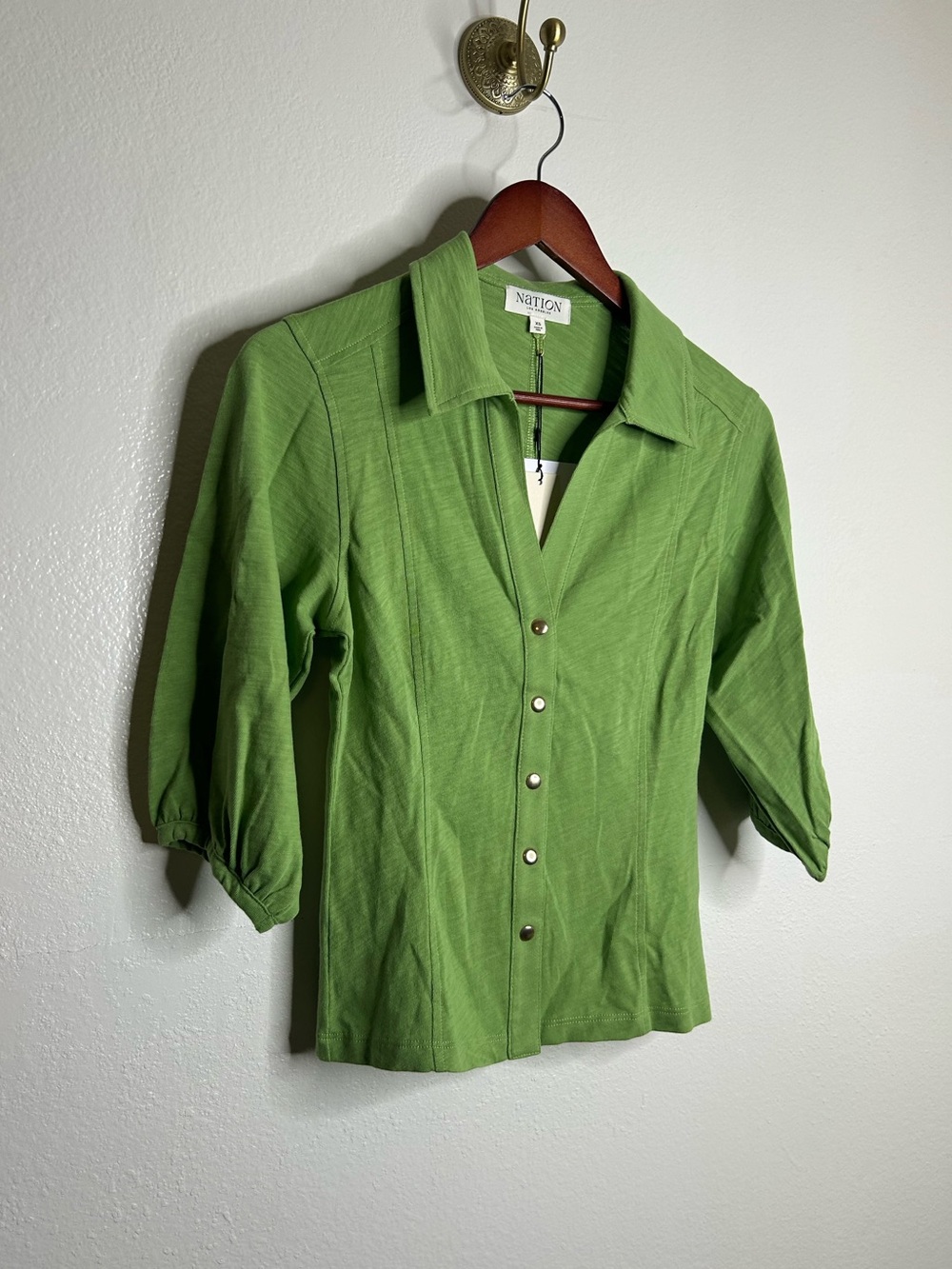 NWT Nation LA 100% Cotton Green Gold Button Down Collared Short Sleeve Top